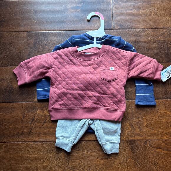 Carter's Boys Newborn Quilted Outfit Set 3 Piece Top and Bottom Blue Red NEW - Picture 2 of 6